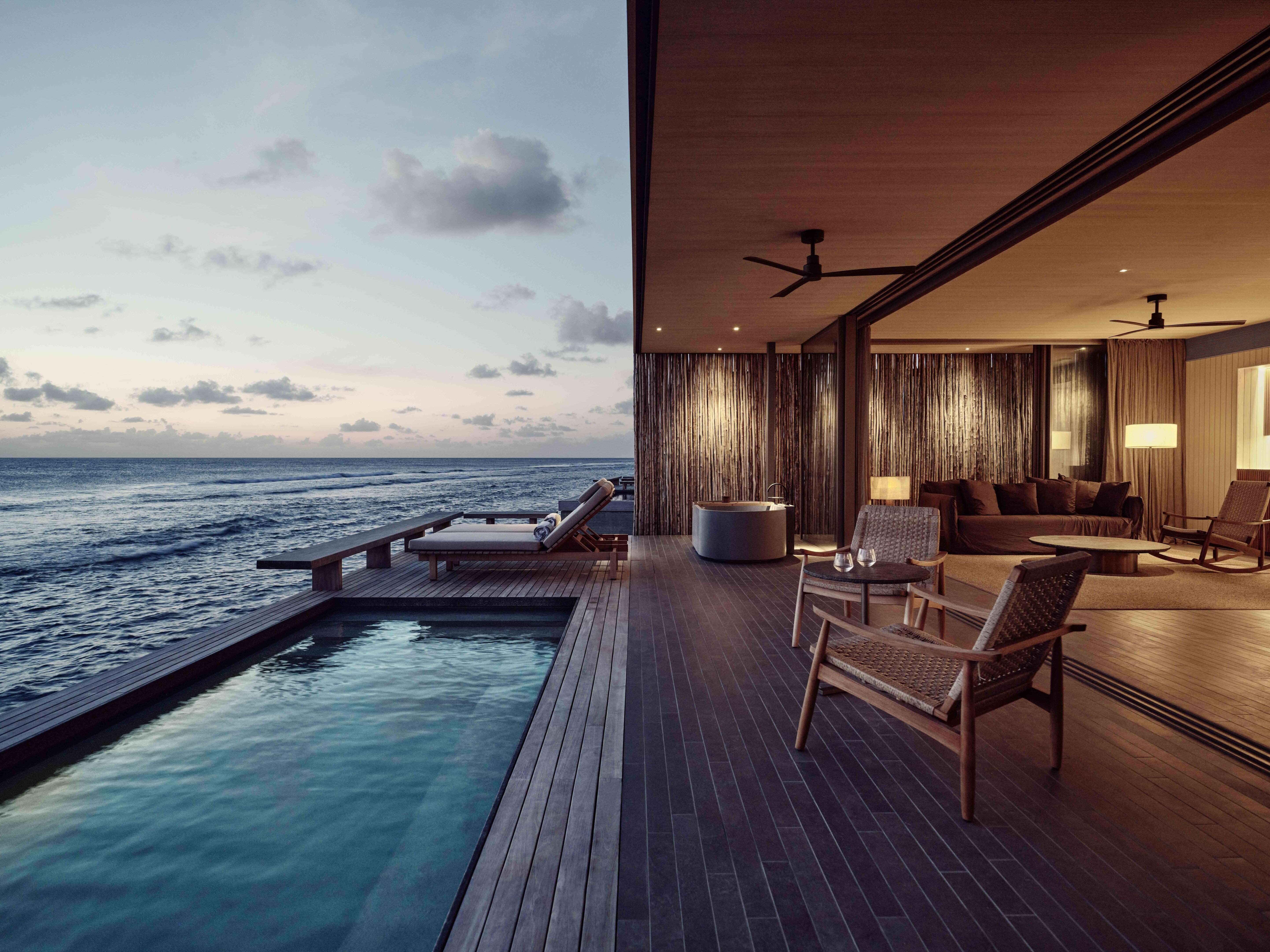 Patina Maldives, Fari Islands (柏典)